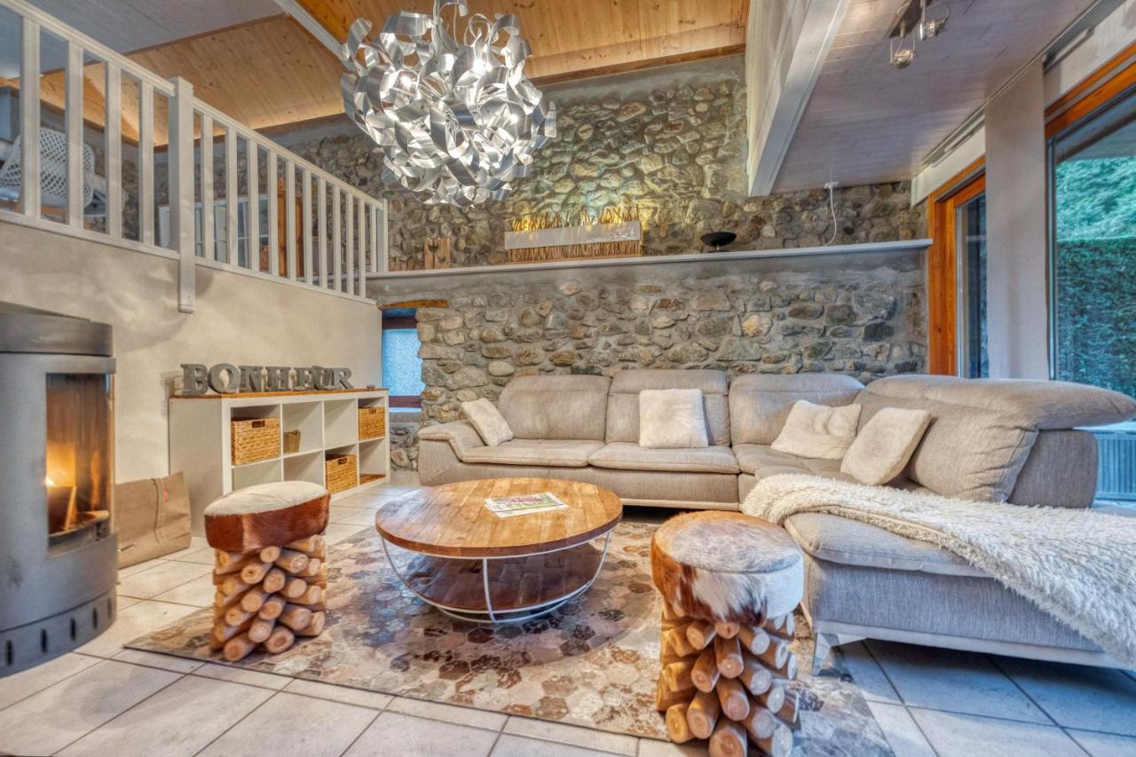 Le Chalet Des Eaux - Thermes - Ski Revel  Exterior foto